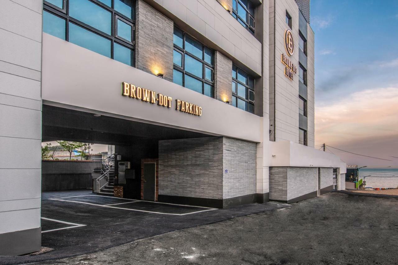 ホテル Brown Dot Gijang Yeonhwari 釜山広域市 エクステリア 写真